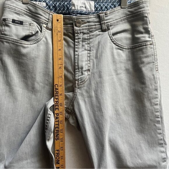 Brax Cesar Regular Fit straight leg light gray khaki jeans Sz 33 - Picture 12 of 15